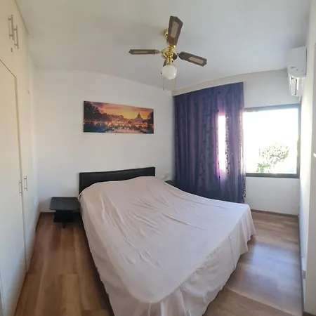 1bd Next To Dasudi Λεμεσός